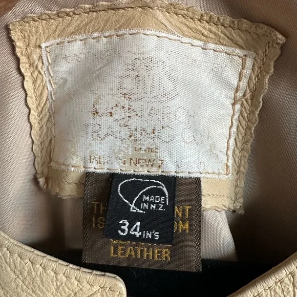 Vintage 80s 90s New Zealand Beige Snap Button-Front Boutique Leather Jacket